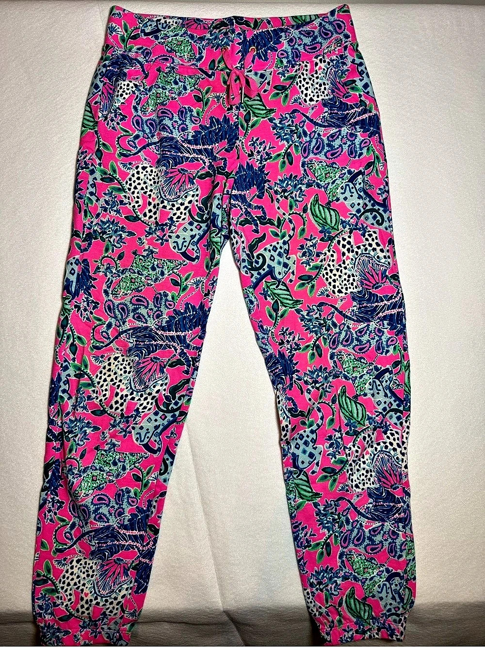 Lilly Pulitzer Paisley lightweight soft jogger pant in Pink & Blue Size Small